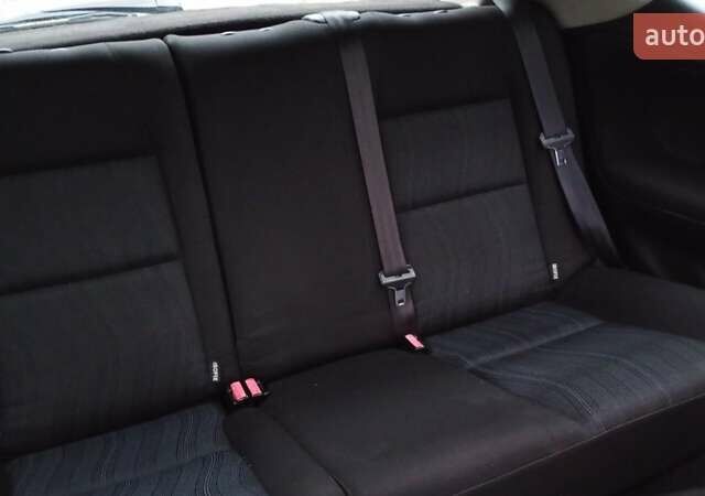 Белый Пежо 207, объемом двигателя 1.4 л и пробегом 205 тыс. км за 3500 $, фото 17 на Automoto.ua