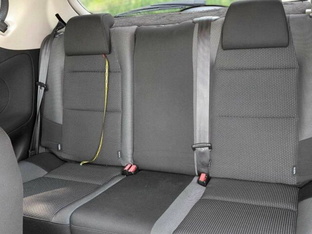 Пежо 207 2009 в Киеве на Automoto.ua Белый Пежо 207, объемом двигателя 1.4 л и пробегом 163 тыс. км за 4200 $, фото 10 на Automoto.ua