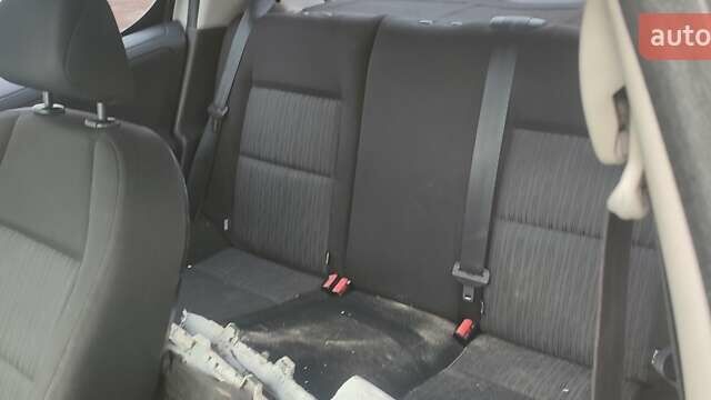 Білий Пежо 207, об'ємом двигуна 1.36 л та пробігом 214 тис. км за 1000 $, фото 3 на Automoto.ua