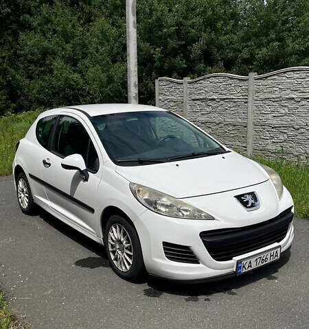 Білий Пежо 207, об'ємом двигуна 1.36 л та пробігом 237 тис. км за 4300 $, фото 32 на Automoto.ua