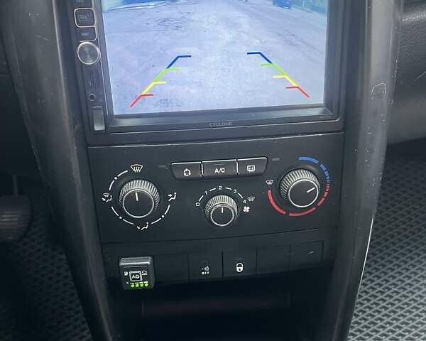 Пежо 207 2010 в Лубнах на Automoto.ua Белый Пежо 207, объемом двигателя 1.36 л и пробегом 190 тыс. км за 4199 $, фото 11 на Automoto.ua