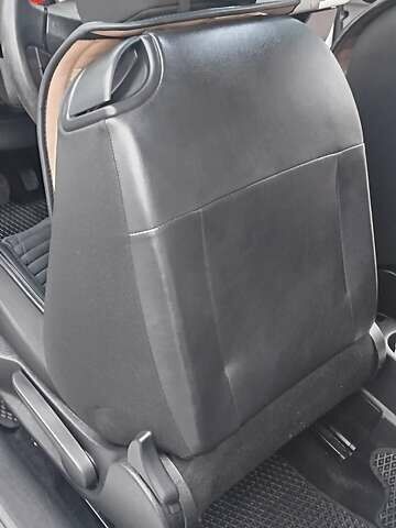 Белый Пежо 207, объемом двигателя 1.36 л и пробегом 179 тыс. км за 4700 $, фото 10 на Automoto.ua