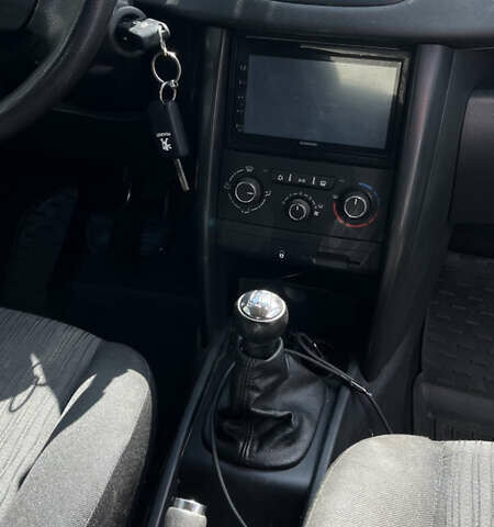 Білий Пежо 207, об'ємом двигуна 1.36 л та пробігом 237 тис. км за 4300 $, фото 25 на Automoto.ua