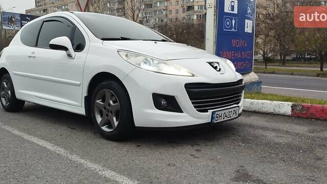 Белый Пежо 207, объемом двигателя 1.36 л и пробегом 179 тыс. км за 4700 $, фото 31 на Automoto.ua