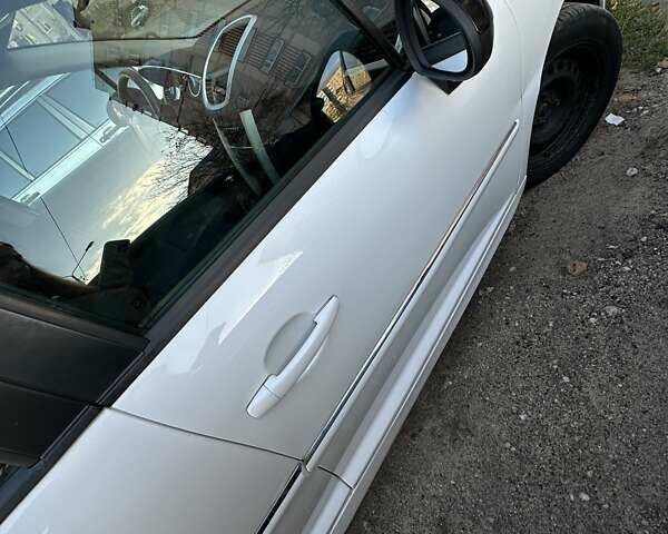 Білий Пежо 207, об'ємом двигуна 1.56 л та пробігом 245 тис. км за 6700 $, фото 7 на Automoto.ua