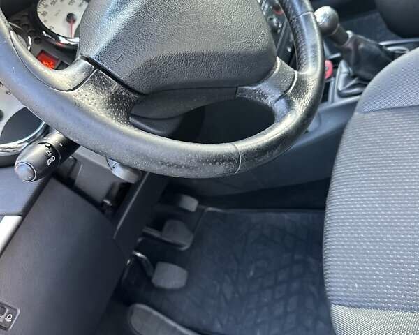Білий Пежо 207, об'ємом двигуна 1.56 л та пробігом 245 тис. км за 6700 $, фото 9 на Automoto.ua