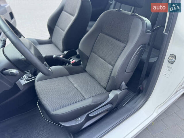 Белый Пежо 207, объемом двигателя 1.4 л и пробегом 148 тыс. км за 4999 $, фото 32 на Automoto.ua