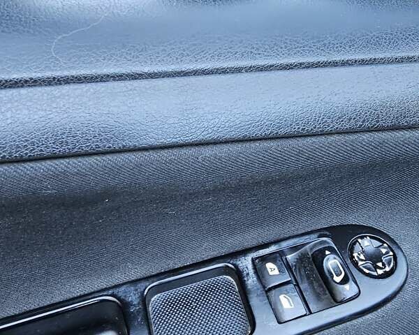 Пежо 207 2011 в Киеве на Automoto.ua Белый Пежо 207, объемом двигателя 1.36 л и пробегом 200 тыс. км за 3600 $, фото 20 на Automoto.ua