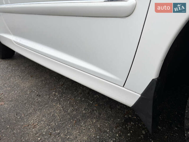 Белый Пежо 207, объемом двигателя 1.4 л и пробегом 164 тыс. км за 4750 $, фото 16 на Automoto.ua