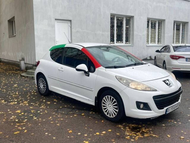Пежо 207 2012 у Обухове на Automoto.ua Білий Пежо 207, об'ємом двигуна 1.4 л та пробігом 498 тис. км за 2500 $, фото 4 на Automoto.ua