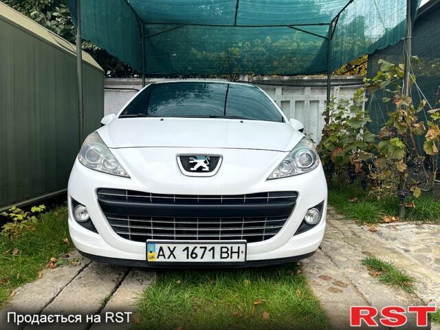 Пежо 207 2012 у Харкові на Automoto.ua Білий Пежо 207, об'ємом двигуна 1.4 л та пробігом 85 тис. км за 6300 $, фото 2 на Automoto.ua