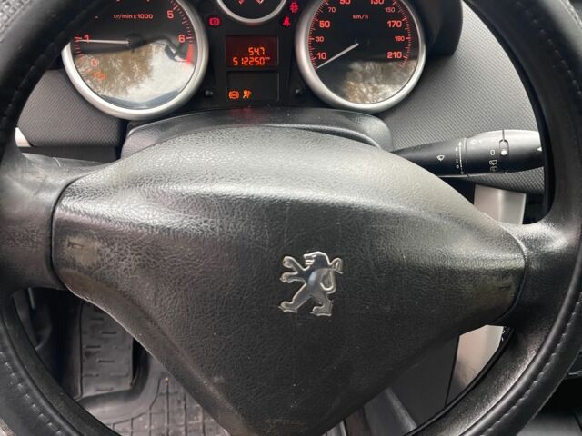 Пежо 207 2012 у Обухове на Automoto.ua Білий Пежо 207, об'ємом двигуна 1.4 л та пробігом 512 тис. км за 2500 $, фото 1 на Automoto.ua