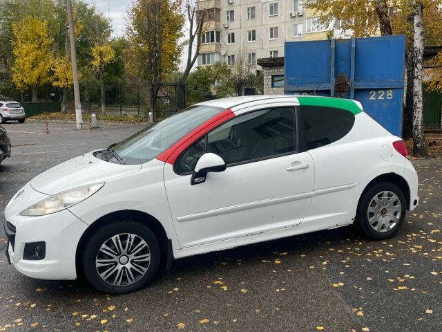 Пежо 207 2012 у Обухове на Automoto.ua Білий Пежо 207, об'ємом двигуна 1.4 л та пробігом 512 тис. км за 2500 $, фото 2 на Automoto.ua