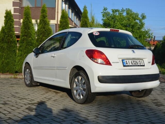 Белый Пежо 207, объемом двигателя 1.4 л и пробегом 210 тыс. км за 4299 $, фото 22 на Automoto.ua