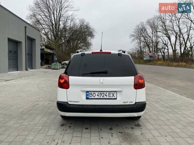 Белый Пежо 207, объемом двигателя 1.56 л и пробегом 227 тыс. км за 5350 $, фото 6 на Automoto.ua