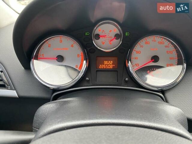 Белый Пежо 207, объемом двигателя 1.56 л и пробегом 227 тыс. км за 5350 $, фото 12 на Automoto.ua
