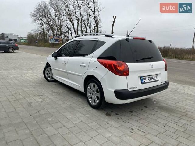 Белый Пежо 207, объемом двигателя 1.56 л и пробегом 227 тыс. км за 5350 $, фото 5 на Automoto.ua