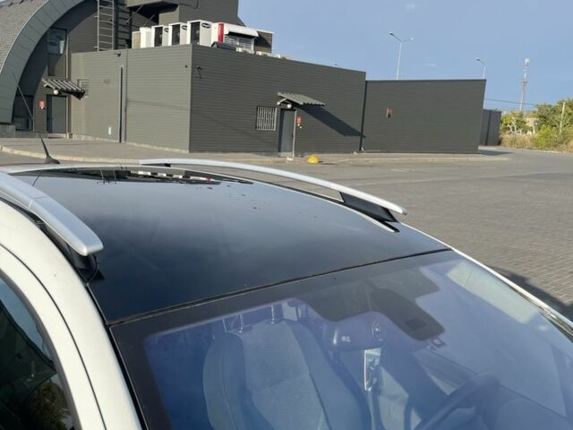 Пежо 207 2010 в Днепре (Днепропетровске) на Automoto.ua Белый Пежо 207, объемом двигателя 1.6 л и пробегом 224 тыс. км за 5000 $, фото 7 на Automoto.ua