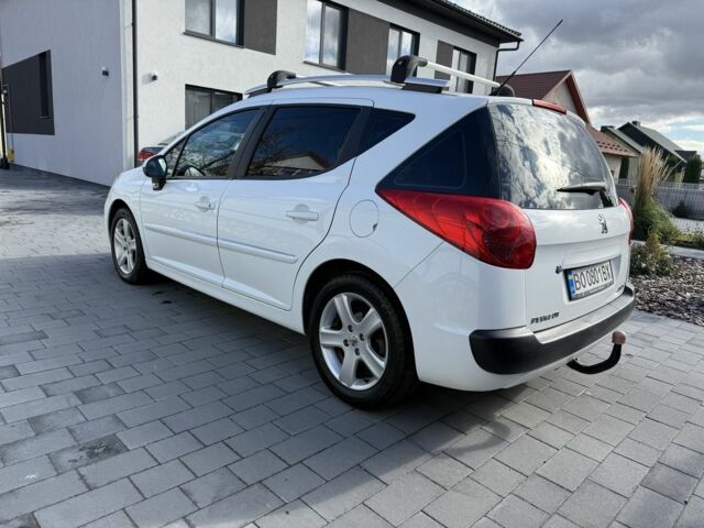 Пежо 207 2011 в Тернополе на Automoto.ua Белый Пежо 207, объемом двигателя 1.6 л и пробегом 204 тыс. км за 5200 $, фото 4 на Automoto.ua