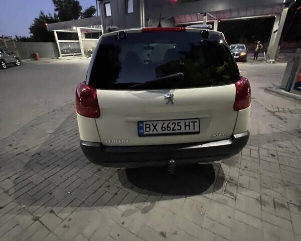 Бежевый Пежо 207, объемом двигателя 1.6 л и пробегом 258 тыс. км за 5900 $, фото 4 на Automoto.ua