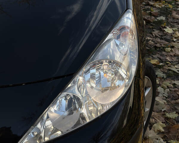 Пежо 207 2006 в Киеве на Automoto.ua Черный Пежо 207, объемом двигателя 1.4 л и пробегом 208 тыс. км за 3900 $, фото 11 на Automoto.ua