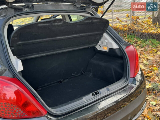 Пежо 207 2006 в Киеве на Automoto.ua Черный Пежо 207, объемом двигателя 1.4 л и пробегом 208 тыс. км за 3900 $, фото 20 на Automoto.ua