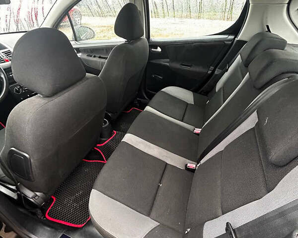 Пежо 207 2007 в Умани на Automoto.ua Черный Пежо 207, объемом двигателя 1.36 л и пробегом 222 тыс. км за 4499 $, фото 6 на Automoto.ua