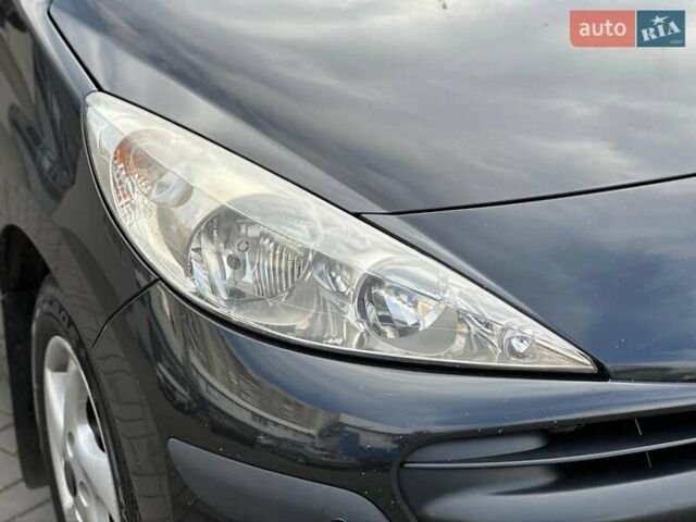 Черный Пежо 207, объемом двигателя 1.4 л и пробегом 111 тыс. км за 3490 $, фото 1 на Automoto.ua