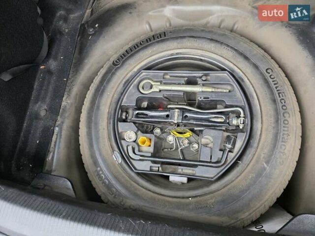 Чорний Пежо 207, об'ємом двигуна 1.4 л та пробігом 144 тис. км за 4000 $, фото 10 на Automoto.ua