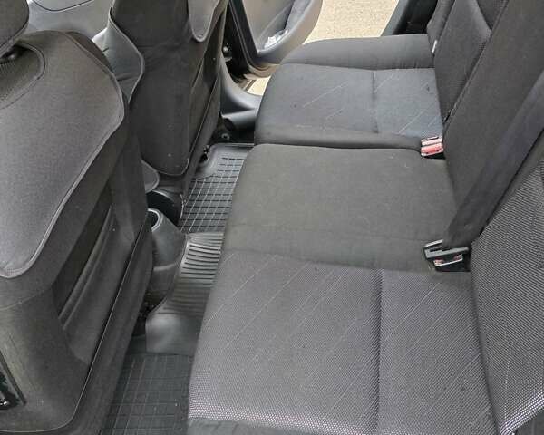 Чорний Пежо 207, об'ємом двигуна 1.4 л та пробігом 144 тис. км за 4000 $, фото 9 на Automoto.ua