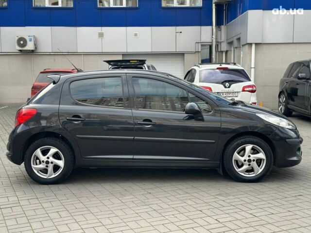 Чорний Пежо 207, об'ємом двигуна 1.4 л та пробігом 143 тис. км за 3490 $, фото 4 на Automoto.ua