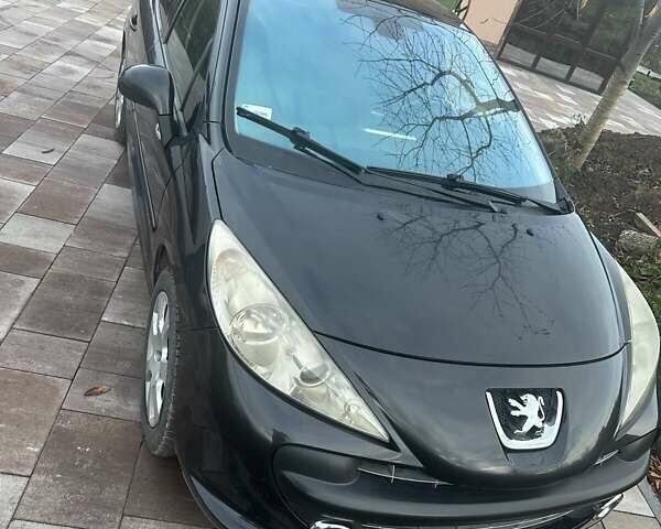 Черный Пежо 207, объемом двигателя 1.6 л и пробегом 312 тыс. км за 5000 $, фото 3 на Automoto.ua