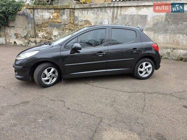 Чорний Пежо 207, об'ємом двигуна 1.4 л та пробігом 144 тис. км за 4000 $, фото 1 на Automoto.ua