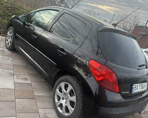 Черный Пежо 207, объемом двигателя 1.6 л и пробегом 312 тыс. км за 5000 $, фото 1 на Automoto.ua