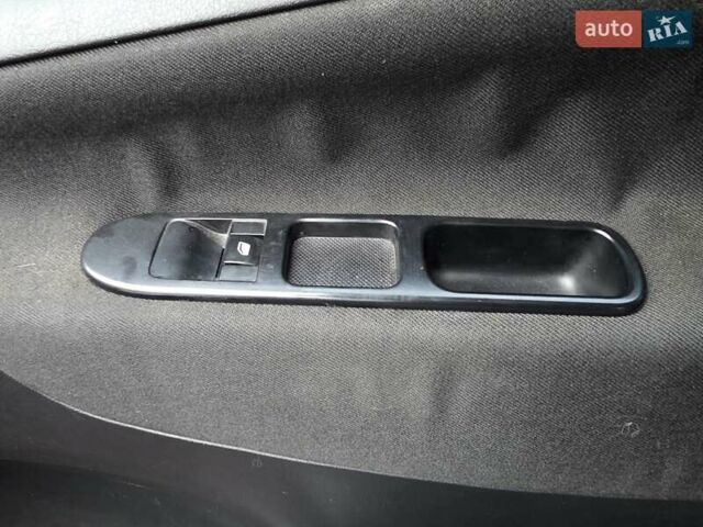 Чорний Пежо 207, об'ємом двигуна 1.4 л та пробігом 144 тис. км за 4000 $, фото 13 на Automoto.ua