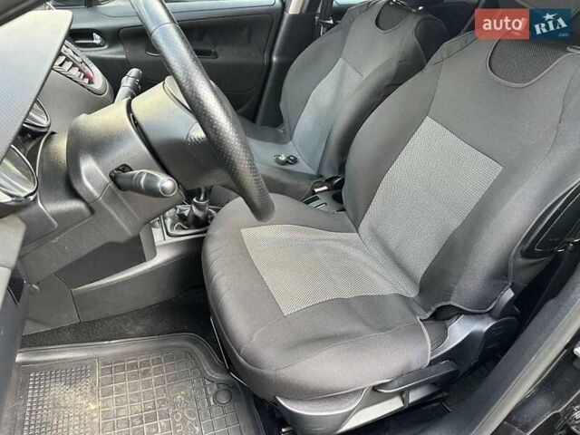 Черный Пежо 207, объемом двигателя 1.4 л и пробегом 111 тыс. км за 3490 $, фото 19 на Automoto.ua