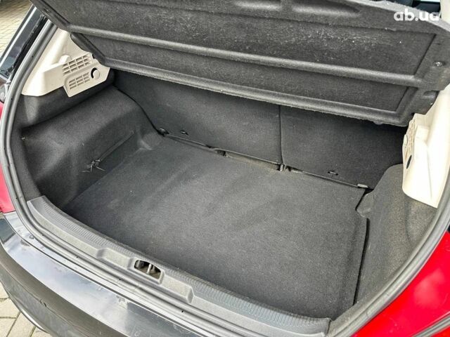 Чорний Пежо 207, об'ємом двигуна 1.4 л та пробігом 143 тис. км за 3490 $, фото 13 на Automoto.ua