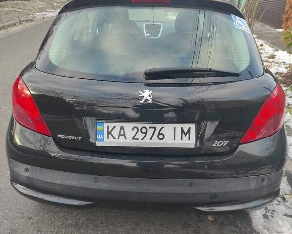 Черный Пежо 207, объемом двигателя 1.4 л и пробегом 210 тыс. км за 4158 $, фото 1 на Automoto.ua