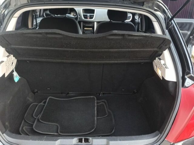 Черный Пежо 207, объемом двигателя 1.6 л и пробегом 280 тыс. км за 4850 $, фото 7 на Automoto.ua