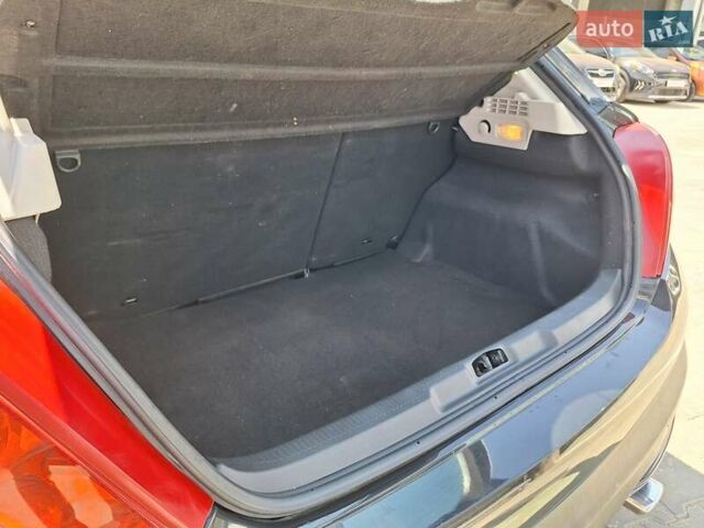 Черный Пежо 207, объемом двигателя 1.6 л и пробегом 149 тыс. км за 3300 $, фото 15 на Automoto.ua