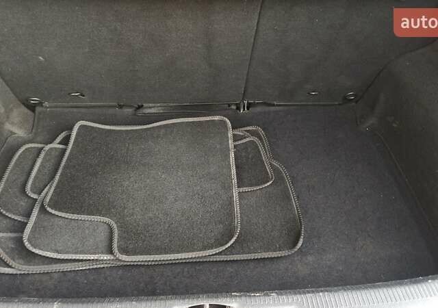 Черный Пежо 207, объемом двигателя 1.6 л и пробегом 280 тыс. км за 4850 $, фото 10 на Automoto.ua