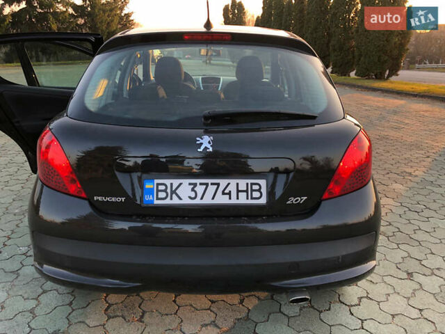 Черный Пежо 207, объемом двигателя 1.6 л и пробегом 184 тыс. км за 4500 $, фото 5 на Automoto.ua