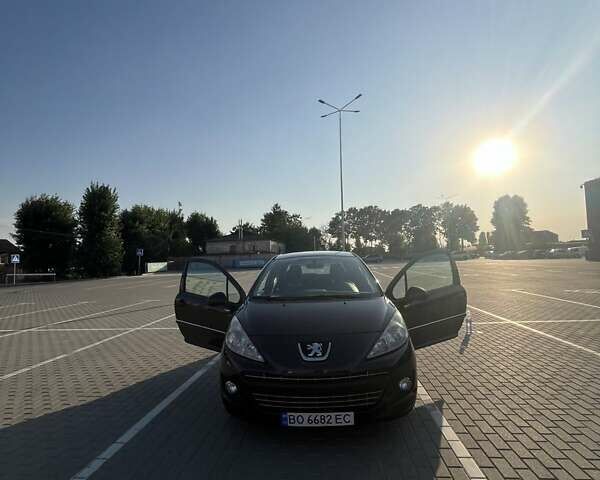 Черный Пежо 207, объемом двигателя 1.6 л и пробегом 205 тыс. км за 5490 $, фото 5 на Automoto.ua