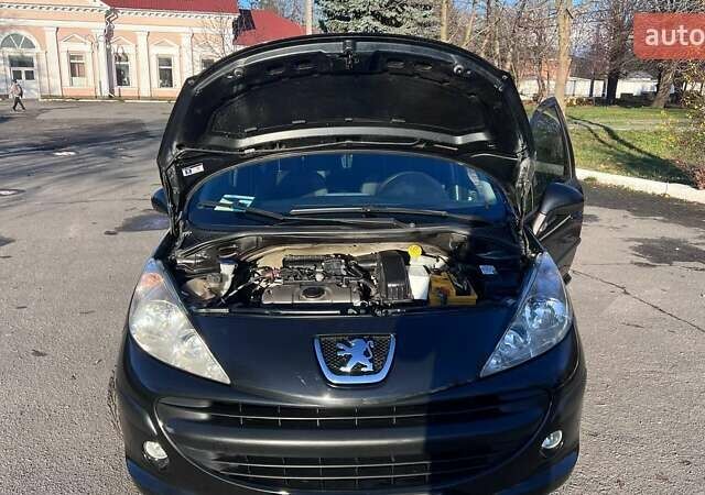 Черный Пежо 207, объемом двигателя 1.36 л и пробегом 145 тыс. км за 4900 $, фото 11 на Automoto.ua