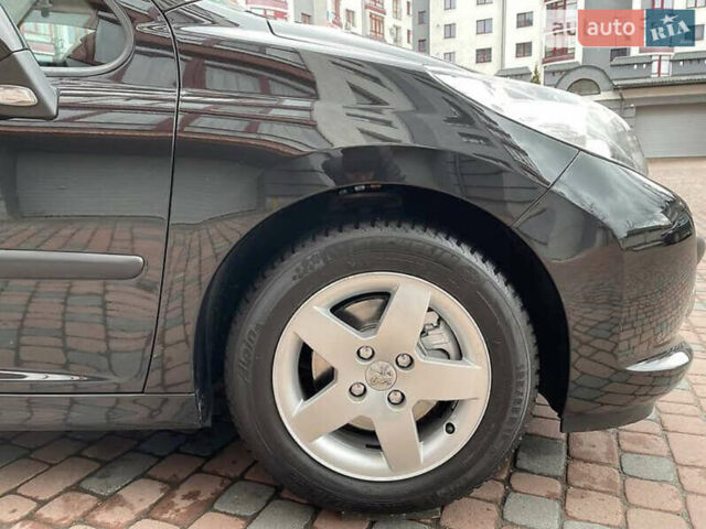 Чорний Пежо 207, об'ємом двигуна 1.4 л та пробігом 160 тис. км за 4900 $, фото 8 на Automoto.ua