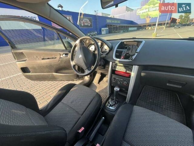 Черный Пежо 207, объемом двигателя 1.6 л и пробегом 201 тыс. км за 5590 $, фото 7 на Automoto.ua