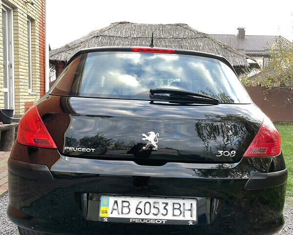 Черный Пежо 207, объемом двигателя 1.6 л и пробегом 135 тыс. км за 5600 $, фото 6 на Automoto.ua