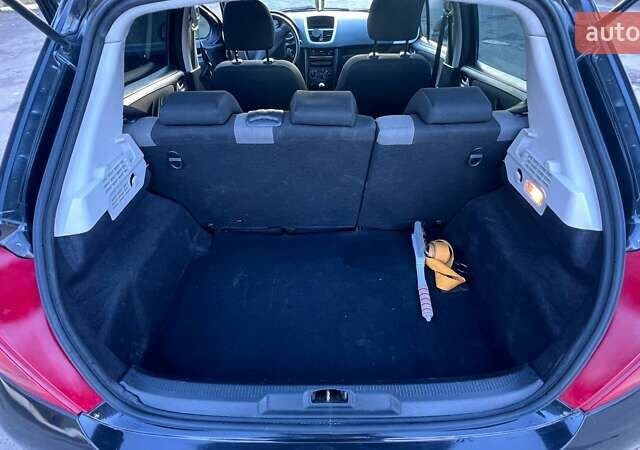 Черный Пежо 207, объемом двигателя 1.36 л и пробегом 145 тыс. км за 4900 $, фото 15 на Automoto.ua