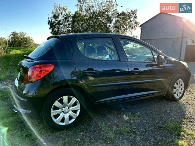 Черный Пежо 207, объемом двигателя 1.6 л и пробегом 260 тыс. км за 4950 $, фото 3 на Automoto.ua