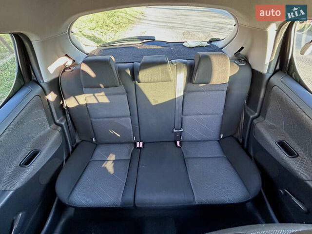 Черный Пежо 207, объемом двигателя 1.6 л и пробегом 260 тыс. км за 4950 $, фото 20 на Automoto.ua